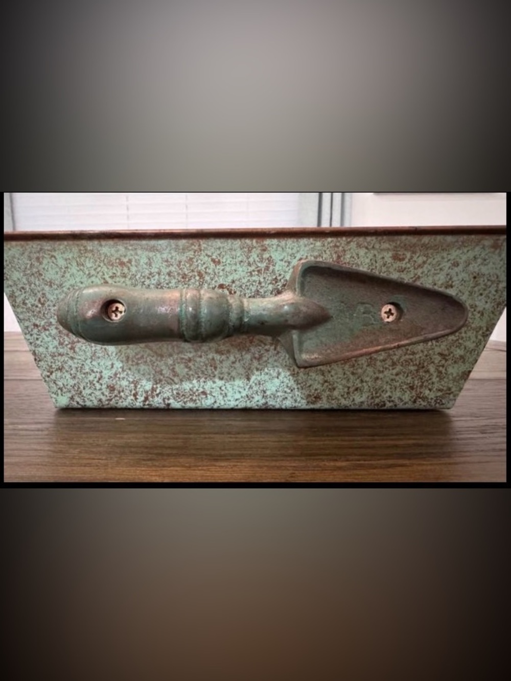 Marjolein Bastin Rustic Metal Garden Basket Tray Mint Green